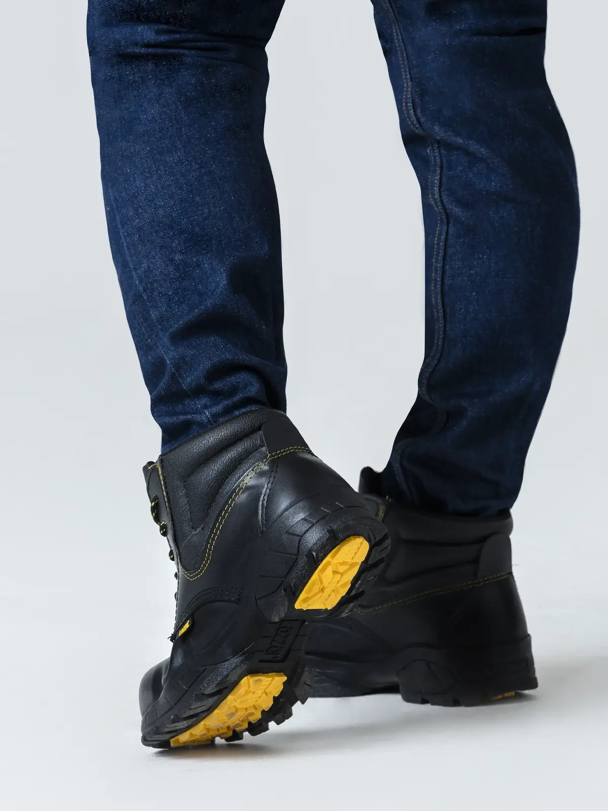 black dielectric work boot